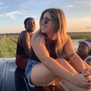 Meet your Posher, Leah